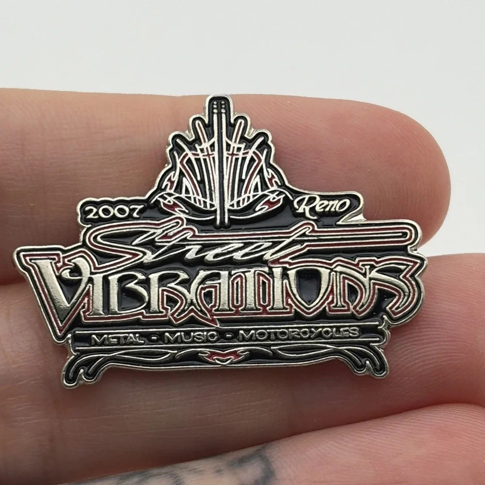 2007 Street Vibrations Reno Nevada Metal Music Motorcycles Lapel Hat Pin